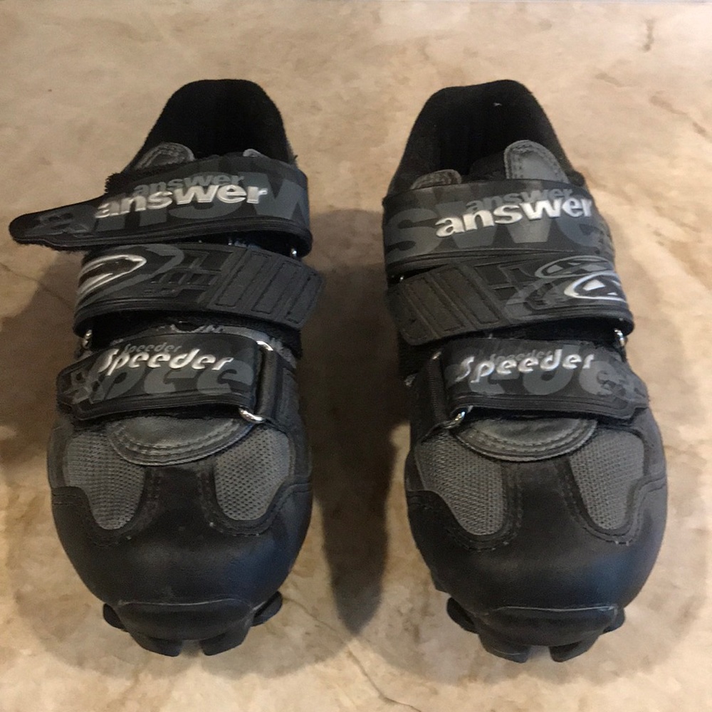 Speeder Cycling shoes by Reebok